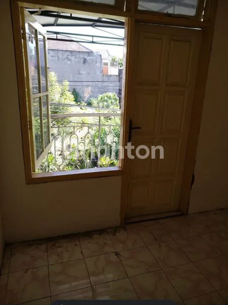 image RUMAH DI KENCANA SARI TIMUR KOSONGAN  (5)