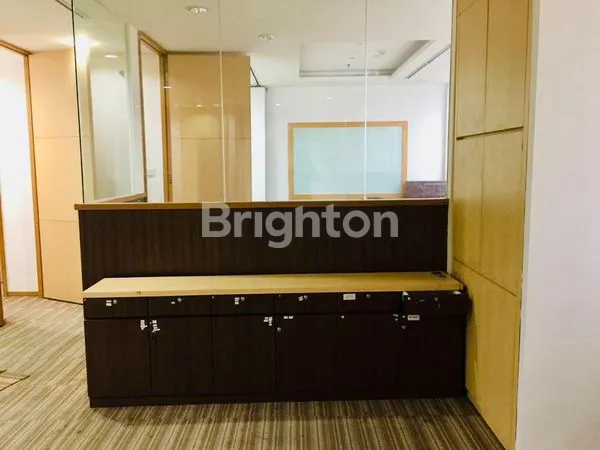 image FOR RENT! PREMIUM SPACE LOCATION AT MENARA SUDIRMAN 8TH FLOOR. VERY STRATEGIC LOCATION, EASY ACCESS (3)