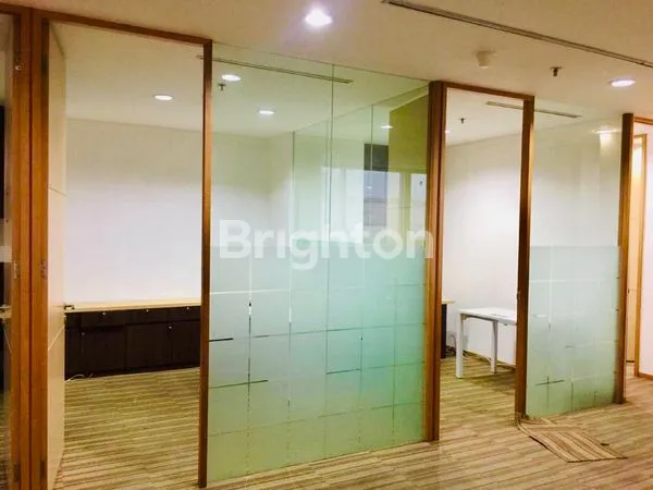 image FOR RENT! PREMIUM SPACE LOCATION AT MENARA SUDIRMAN 8TH FLOOR. VERY STRATEGIC LOCATION, EASY ACCESS (6)