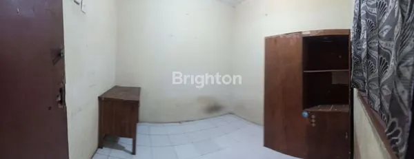 image RUMAH KOS 3 LANTAI JELAMBAR ROW 2 MOBIL (8)