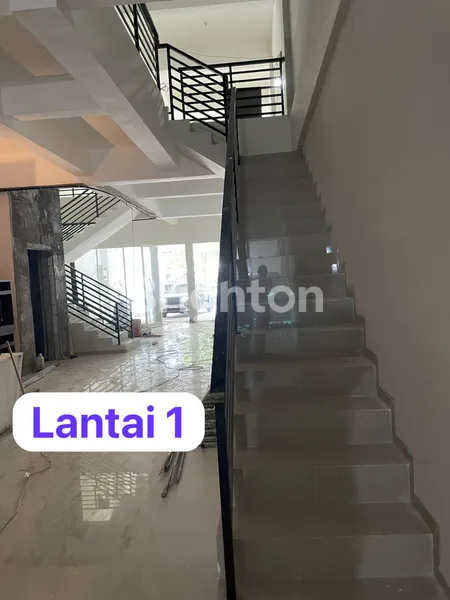 image RAYA DHARMAHUSADA SIAP PAKAI STRATEGIS DI TENGAH KOTA (8)