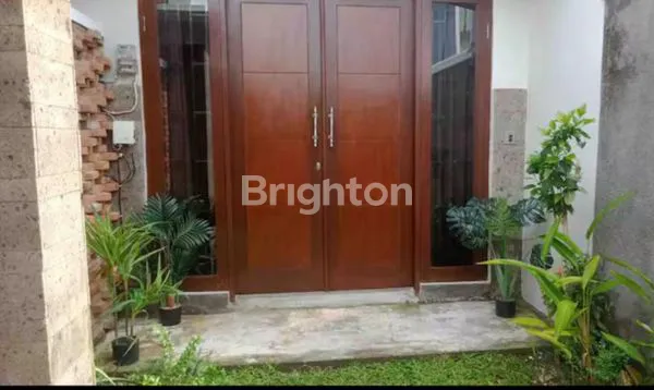 image VILLA CANTIK DAN MEWAH DI BADUNG BENOA (2)