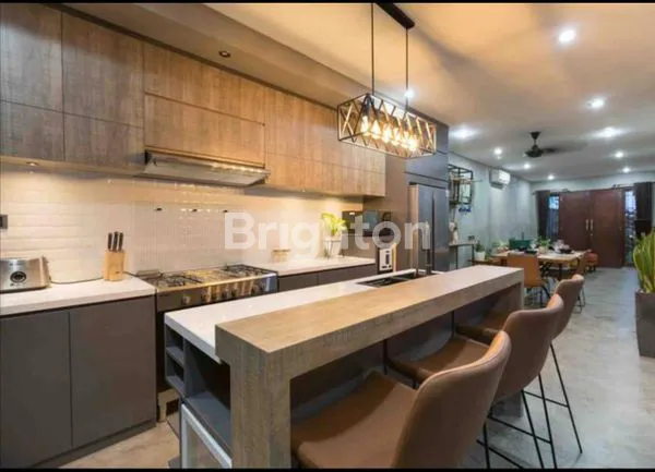 image VILLA CANTIK DAN MEWAH DI BADUNG BENOA (5)