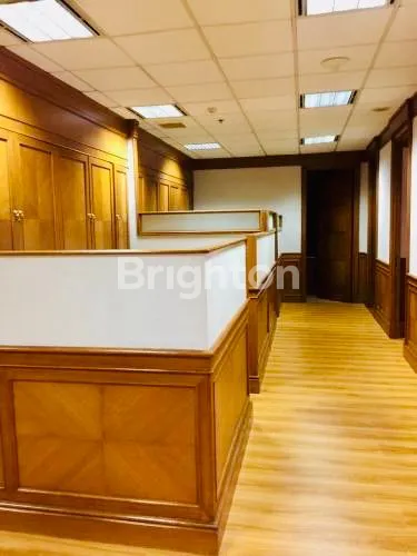 image FOR RENT! PREMIUM OFFICE SPACE IN SUDIRMAN. PRIME AND STRATEGIC LOCATION, EASY ACCESS (3)