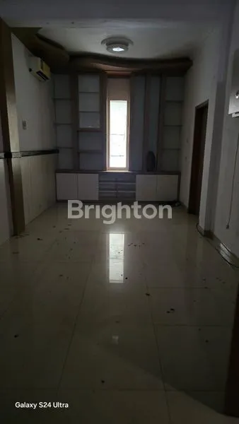 image BUTUH JUAL CEPAT RUMAH DI DAERAH UNTUNG SUROPATI (4)