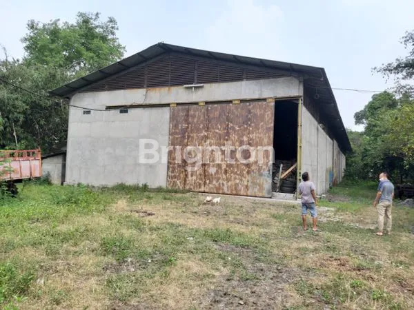 GUDANG SERBAGUNA DENGAN TANAH YANG LUAS CIKANDE SHM