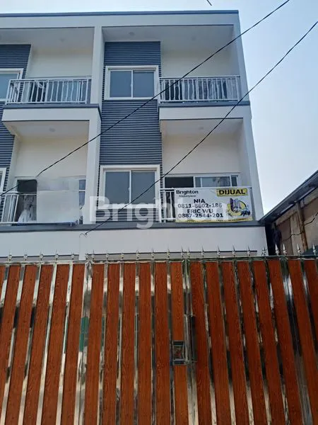 RUMAH BARU 3 LANTAI VILLA KAPUK MAS VIKAMAS JAKARTA UTARA