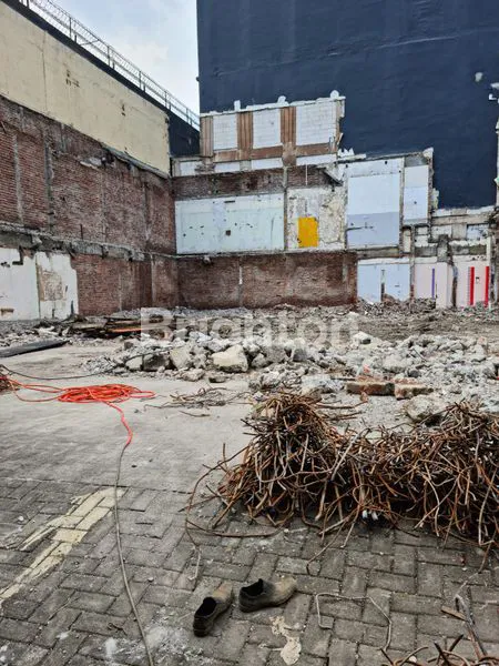 DI PUSAT KOTA NOL JALAN BOULEVARD RUMAH USAHA HITUNG TANAH!!! SANGAT STRATEGIS COCOK UNTUK RESTO, CAFE, KARAOKE, KLINIK DLL DEKAT INDRAGIRI IMAM BONJOL RAYA DARMO