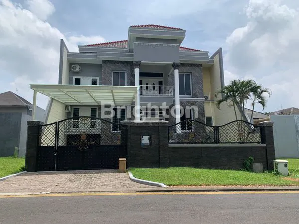 image RUMAH MEWAH SOUTH EMERALD MANSION CITRALAND DEKAT SELAT GOLF PUNCAK GOLF RAFFLES GARDEN (1)