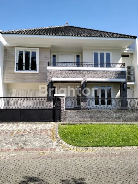 RUMAH PREMIUM VILLA ROYAL  PAKUWON CITY