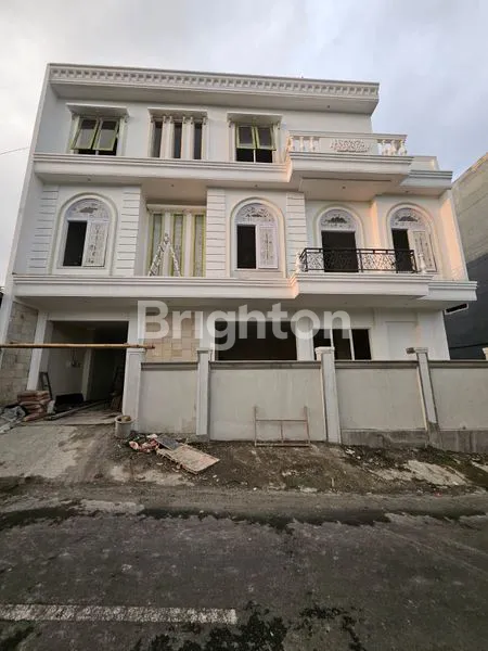 Gambar Property RUMAH 3 LANTAI BARU RENOV GATOT SUBROTO BARAT BALI