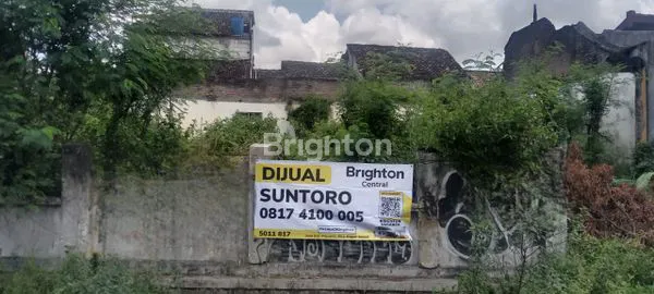 TANAH STRATEGIS PINGGIR RING ROAD  JOGJA LOKASI  DEKAT KAMPUS STIPRAM