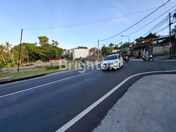 image TANAH MURAH PINGGIR JALAN UTAMA DHARMASABA BADUNG BALI (2)