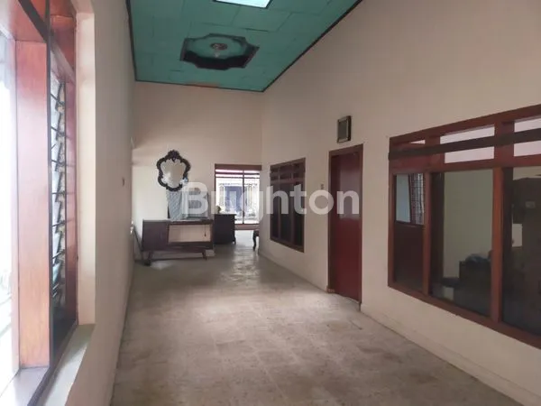 image RUMAH 242M2 DEKAT PASAR PAING, PUSAT KOTA KEDIRI  (2)