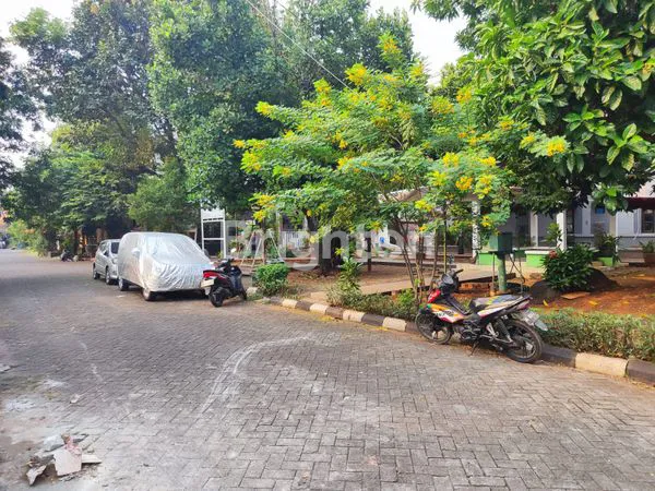 image RUMAH PEGANGSAAN DUA, LINGKUNGAN NYAMAN DAN ROW JALAM LEBAR, KELAPA GADING, JAKARTA UTARA (8)