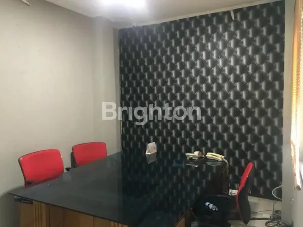 image RUKO 3 LANTAI PINGGIR JALAN RAYA COCOK UNTUK KANTOR TANJUNG DUREN (6)