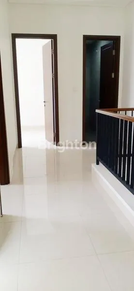 image RUMAH CANTIK 2 LANTAI SELANGKAH AKSES TOL DI SUMARECON BOGOR (7)
