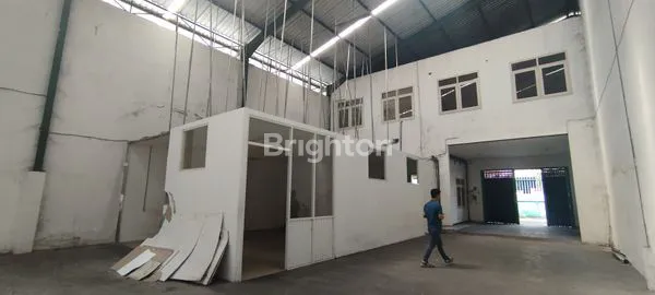 image GUDANG STRATEGIS AREA TAMAN TENAGA AREA PERGUDANGAN KOTA MALANG (3)