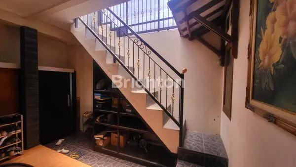 image RUMAH CANTIK DI PUSAT KOTA KEDIRI (8)