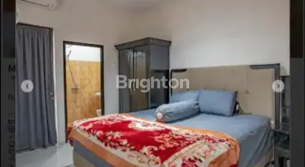 image RUMAH MODEREN TERAWAT MURAH LANTAI DUA DI KAWASAN UNGASAN KUTA SELATAN (4)