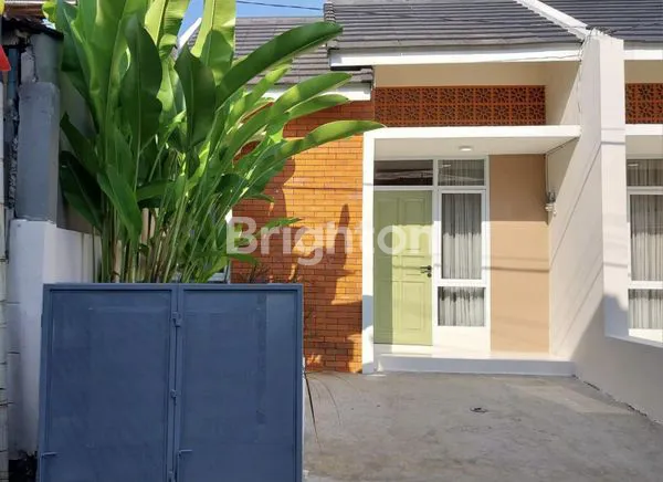 image 2 UNIT RUMAH CANTIK MINIMALIS DEKAT AKSES TOL SUMMARECON BOGOR (8)