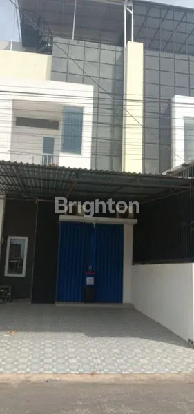 RUKO 2,5 LANTAI SIAP PAKAI STRATEGIS DI PALEMBANG