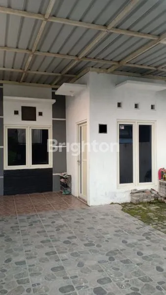 image RUMAH TERAWAT SIAP HUNI DEKAT DENGAN MERR, RUNGKUT, PONDOK TJANDRA, TOL WARU JUANDA (1)