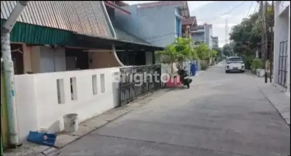 image RUMAH TINGGAL STANDARD PERLU RENOVASI DI KOMPLEK BEA CUKAI SUKAPURA, JAKARTA UTARA (4)