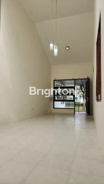 image RUMAH BARU RENOV SIAP HUNI DI CITRALAND SURABAYA, LOKASI STRATEGIS DEKAT KAMPUS UNESA & PUSAT PERBELANJAAN (2)