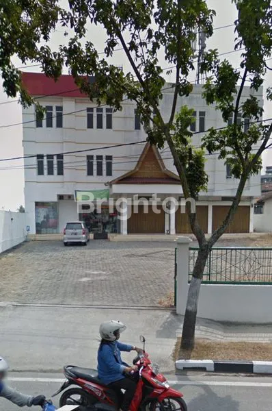 EX BANK RUKO GANDENG 3 SUDIRMAN PEKANBARU