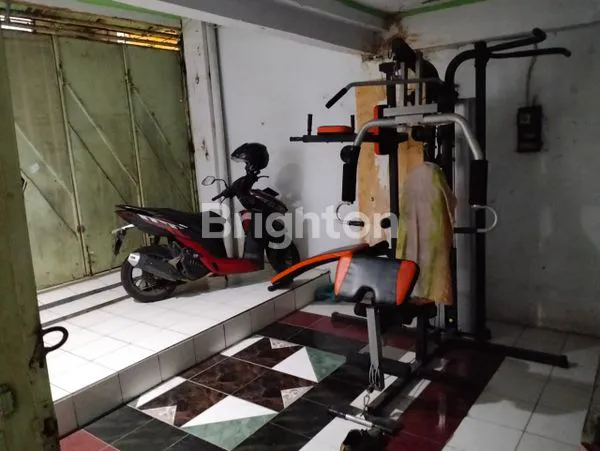 image RUMAH SIAP HUNI 2 LANTAI PADEMANGAN (2)