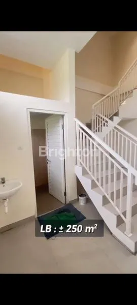 image DIJUAL / DISEWAKAN RUKO 3 LANTAI DIAN ISTANA (2)