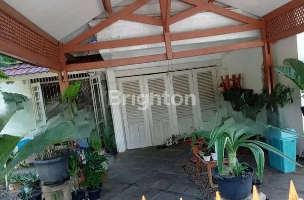 image RUMAH HOEK SIAP HUNI DI KOMPLEK PERDAGANGAN CILEDUG, TANGERANG (4)