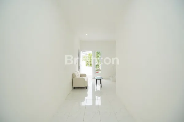 image RUMAH MODERN 2 LANTAI BEBAS BANJIR KOTA BEKASI (5)