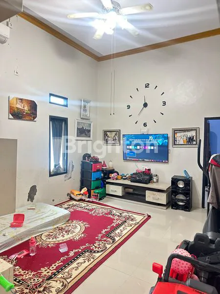 image RUMAH CANTIK MINIMALIS 2 LANTAI DI SEPINGGAN (5)