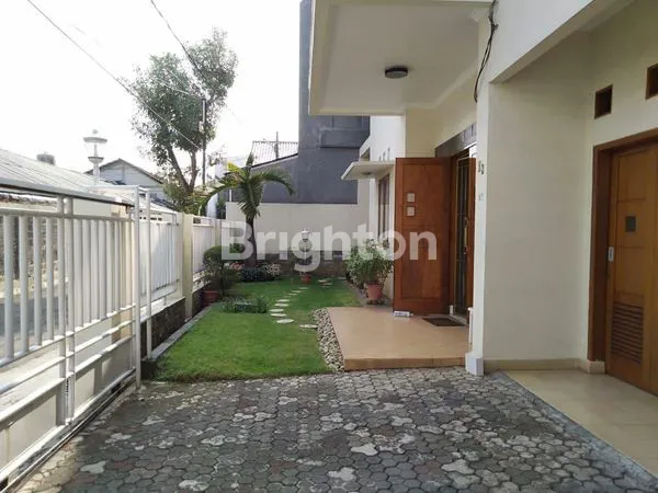 image RUMAH DI PERMATA HIJAU (2)