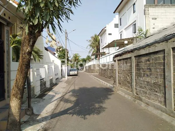 image RUMAH DI PERMATA HIJAU (4)