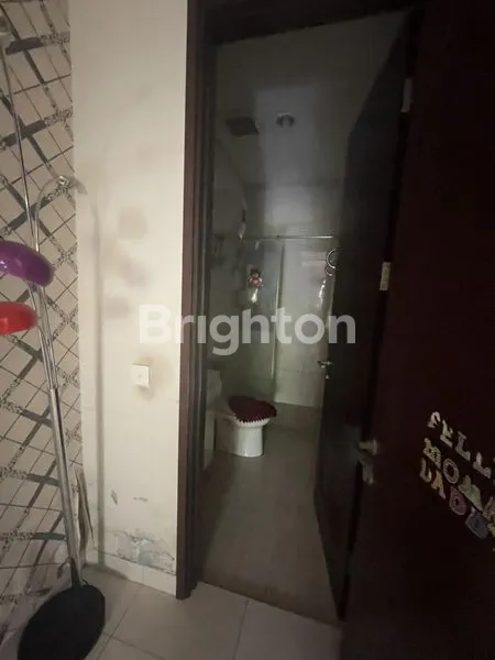 image RUMAH 3 LANTAI WHELFORD GREENWICH PARK BSD LOKASI STRATEGIS (5)