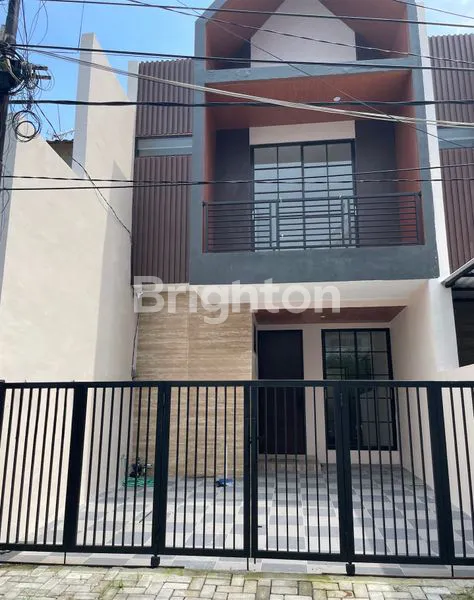 image MURAH CUMAN 1M BARU GRESS 2LANTAI RUNGKUT MAPAN (1)