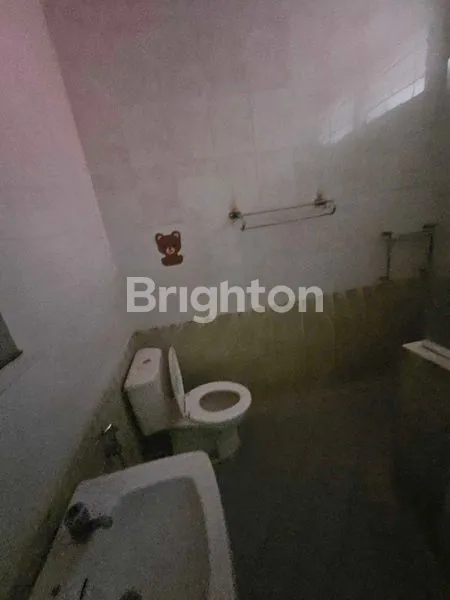 image RUMAH DENGAN HALAMAN LUAS DI BALIKPAPAN BARU (6)