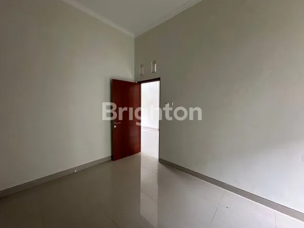 image RUMAH CLUSTER SIAP HUNI STRATEGIS SOLO BARU (6)