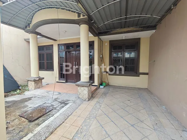 image  RUMAH MEWAH DHARMAHUSADA MAS LOKASI SANGATSTRATEGIS DI KOTA SURABAYA (2)