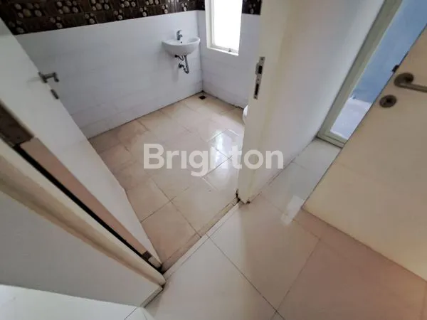 image RUMAH SIAP HUNI MONROGROOVE KAHURIPAN NIRWANA SIDOARJO (6)