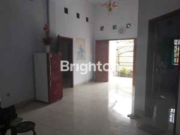 image JUAL RUMAH HOOK SIAP HUNI, SANGAT TERAWAT. JUGA COCOK BUAT USAHA. (3)