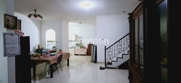 image RUMAH 4+1 KT DI BSD KENCANA LOKA (4)