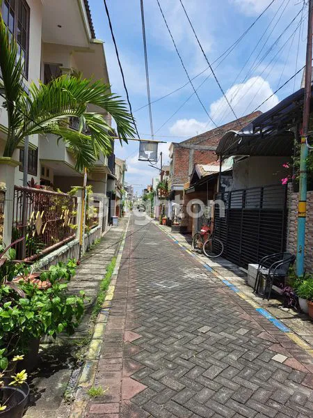 image RUMAH KOS 2 LANTAI (2)