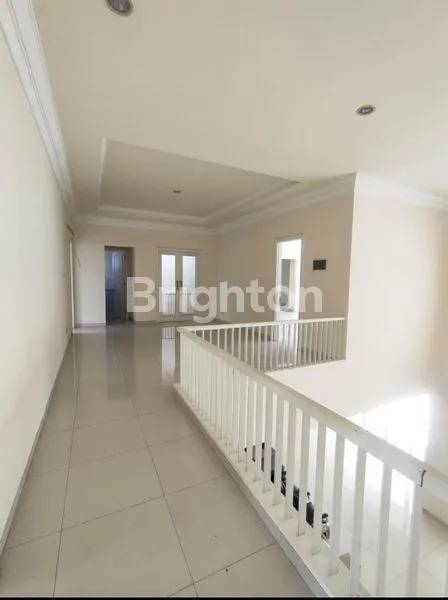 image RUMAH MINIMALIS BAMBOO LAKE PURI GALAXY DEKAT ARAYA, ITS (5)