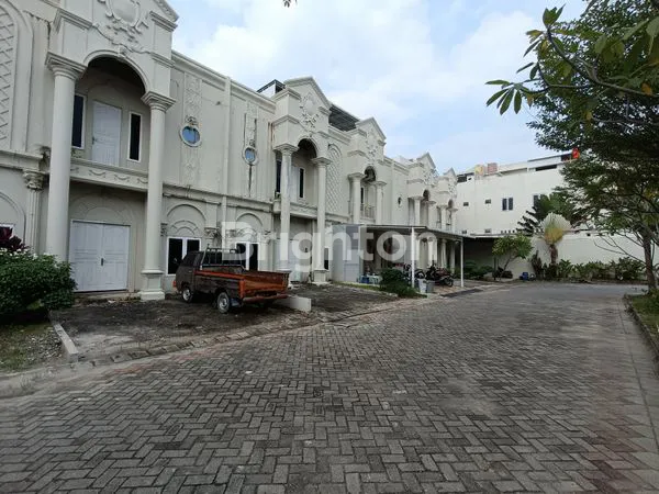 image RUMAH DALAM CLUSTER ELIT DI ARENGKA (3)