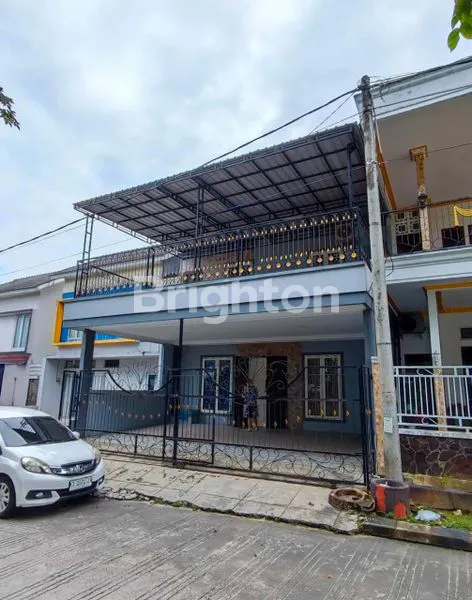 image DIJUAL CEPAT RUMAH MEWAH 3 LANTAI DI REGENCY (1)