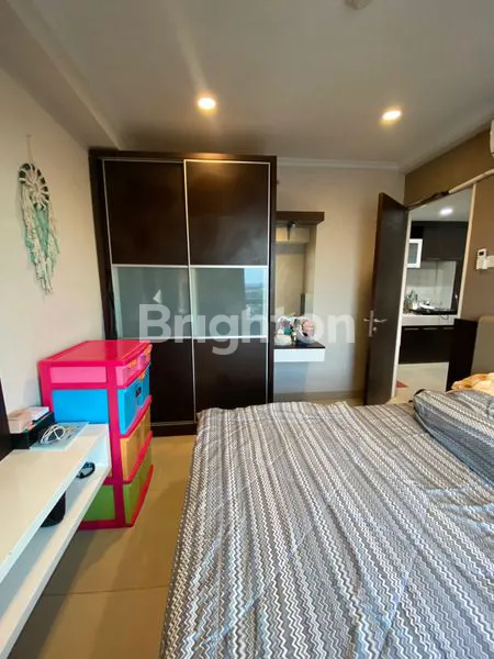 image HARGA 25 JT/ THN KALAU LANGSUNG SEWA 5 THN METROPOLIS APARTMENT 2BR FULL FURNISHED LT 16 SIAP HUNI TINGGAL BAWA KOPER SAJA (2)